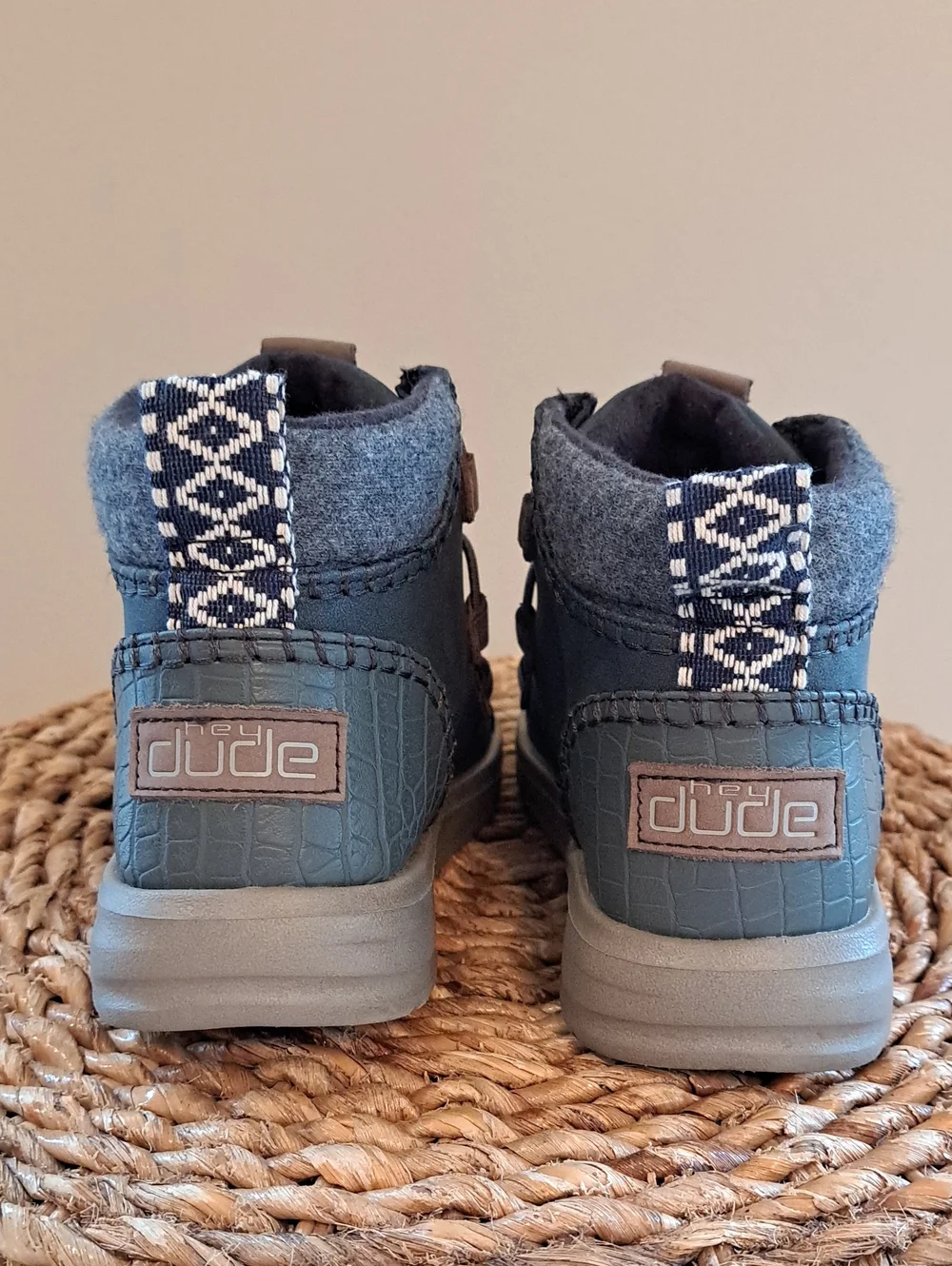 Hey Dude Youth Eloise Recycled Leather Ocean Blue High-Top Sneaker Boots 5